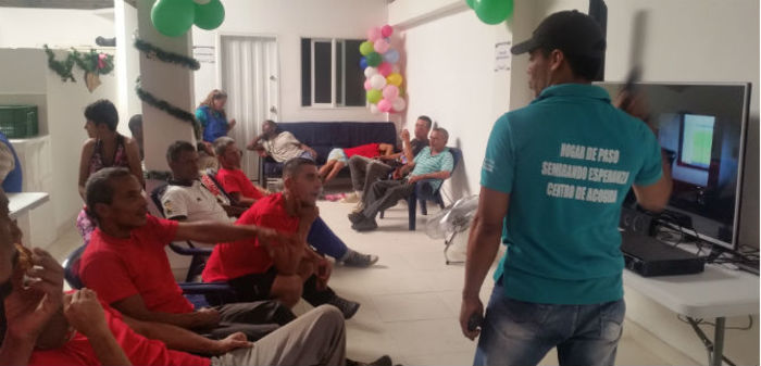 30 habitantes de calle inician su bachillerato en la Institución Educativa Santa Librada