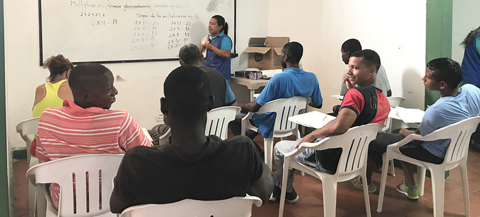 29 exhabitantes de calle terminarán su bachillerato tomando clases en Santa Librada 