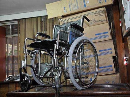 Alcaldía entrega más ayudas técnicas para discapacitados