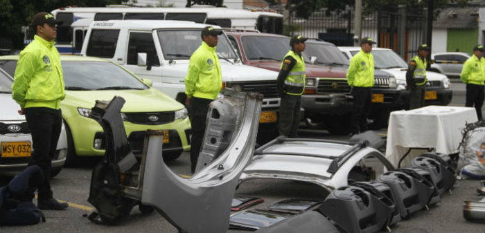 Policía desmantela desguazadero y recupera vehículos hurtados bajo modalidad de halado