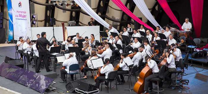 La Filarmónica de Cali entonó notas musicales en honor a la mujer