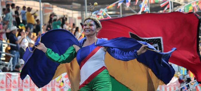 Carnaval de Cali Viejo: fantasía y alegría en honor a la mujer