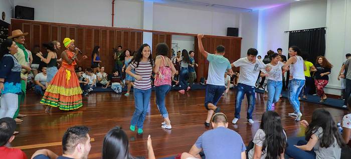 En la Universidad Javeriana se vivieron las danzas chocoanas del Petronio