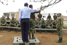 Soldados de la  Policía Militar listos para regular la movilidad en el cantón 
