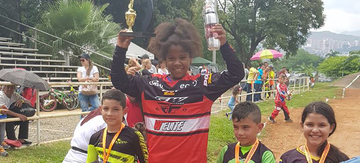 Guadalupe Palomeque se coronó como campeona de la Copa Santiago de Cali de Bicicross