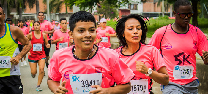 Runners listos para la carrera 5K Jarillón con el programa Carreras y Caminatas