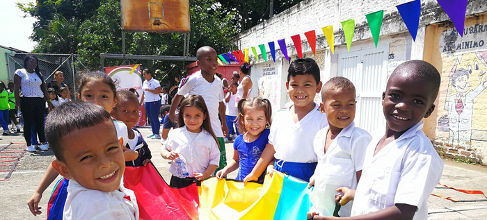‘Escuelas saludables’, nuevo proyecto del alcalde Armitage para mejorar la calidad de vida de estudiantes caleños