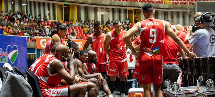 El Team Cali venció en la serie a Corsarios y jugará semifinal de baloncesto ante Titanes
