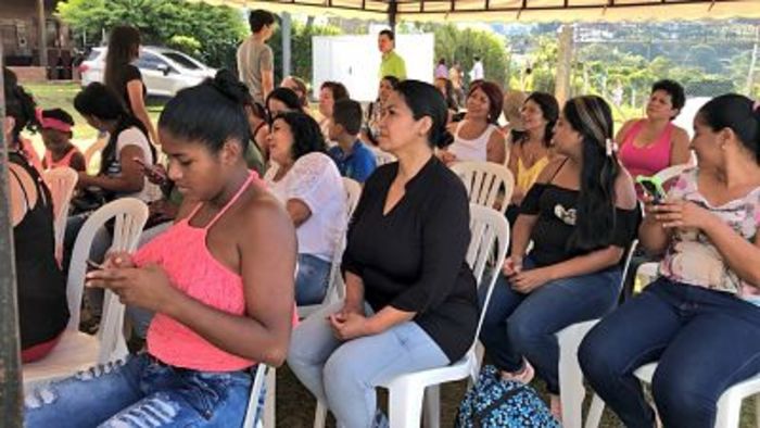 Mujeres y jóvenes del corregimiento La Buitrera se fortalecieron en emprendimiento