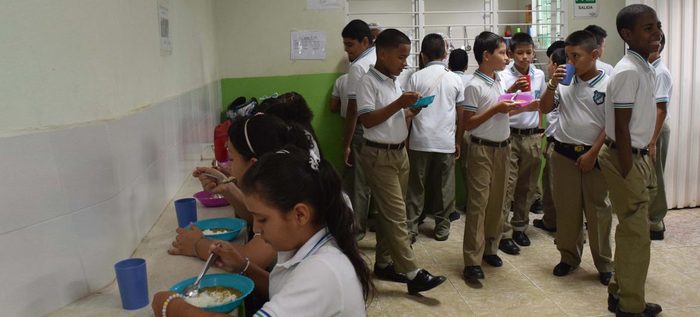 El  Programa de  Alimentación  Escolar,  PAE, realiza la primera Mesa Pública del  2018
