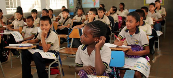 Abren matrículas instituciones educativas oficiales para niños venezolanos