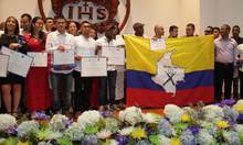 Alcalde Cali acompañó la ceremonia de grado de excombatientes de las FARC 10