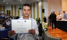 Alcalde Cali acompañó la ceremonia de grado de excombatientes de las FARC 24