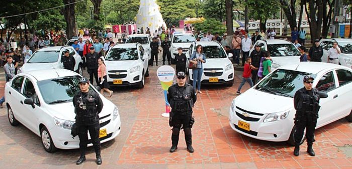 Alcaldía entrega vehículos a Fiscalía, Bapom, Emavi y Bomberos en apoyo a la seguridad