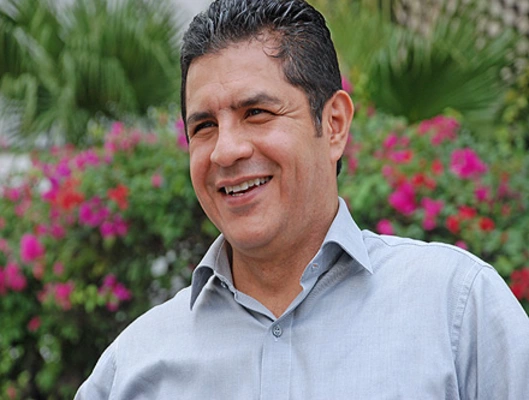 “Esta ciudad tiene futuro, porque hay poesía”: Jorge Iván Ospina