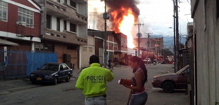 Consejo Municipal de Riesgo apoya atención en incendio de la Comuna 7