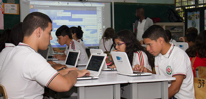 200 colegios se alistan para la fase 5 de la revolución a la educación de  caleños
