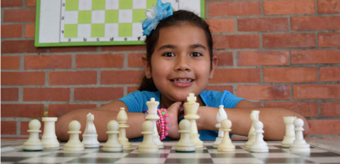 Sofía, una joven promesa del ajedrez caleño
