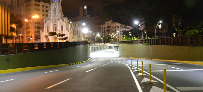 Cierre del tunel de la avenida colombia
