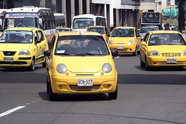 Modificación al pico y placa para taxis