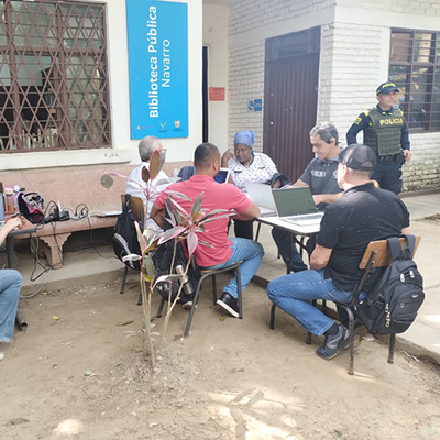 Comunidades de Navarro y El Hormiguero reciben atención técnica en avalúo catastral y estratificación