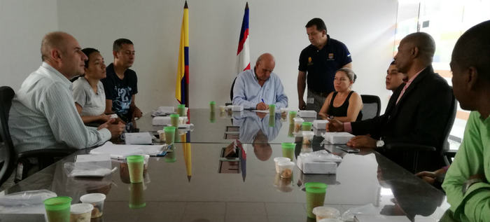 Alcalde se reunió con familiares de quienes perdieron la vida en la emergencia de Siloé