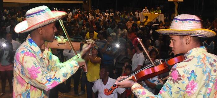 El Petronio Álvarez engalanó la bella fiesta de violines caucanos en Santander de Quilichao