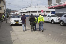 Operativo entre las autoridades golpea tres bodegas del ‘mercado negro’ de autopartes