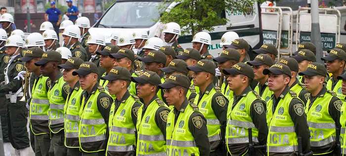 Alcalde Armitage le dio la bienvenida a 200 nuevos policías que llegaron a reforzar la seguridad