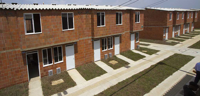 Secretaria de Vivienda saliente dejó 6535 casas, entre las entregadas y en construcción