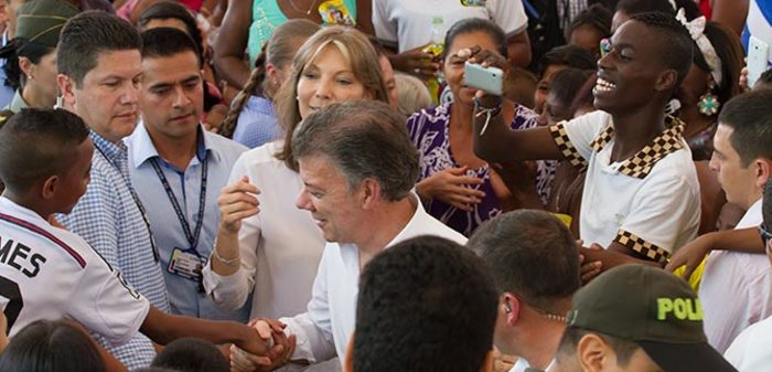 Reforzar el jarillón del río Cauca es invertir para casi toda la vida: presidente Santos