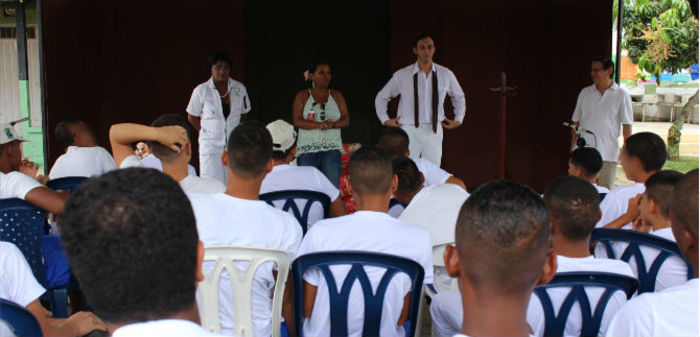 Realizan procesos culturales con Jóvenes de los Centros Juvenil Valle del Lili y Buen Pastor