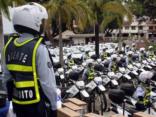 La Alcaldía abre convocatoria para proveer 250 cargos como agentes de tránsito