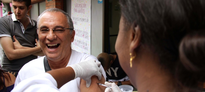 Más de 49 mil caleños se pusieron al día con sus vacunas