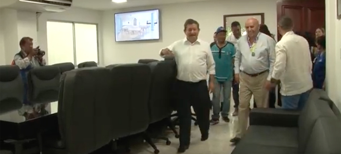 Alcalde Armitage entrega a la comunidad la nueva cara de la IPS Potrero Grande