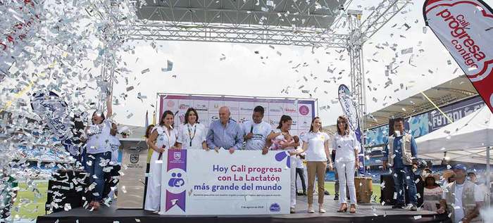 Cali bate récord mundial con Lactatón en la que participaron más de 5000 mamás