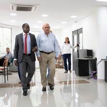 Alcalde Armitage inaugura oficialmente las modernas instalaciones de la Secretaría de Salud Municipal