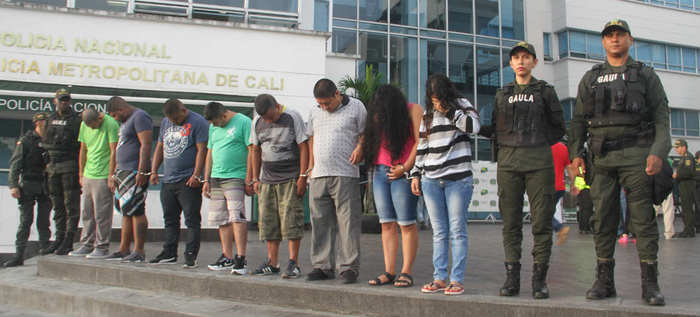 Policía libera la plaza de mercado de Santa Elena de extorsionistas