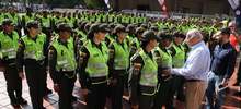 Alcalde Armitage le presenta a los caleños 438 nuevos policías que llegan a reforzar la seguridad de Cali