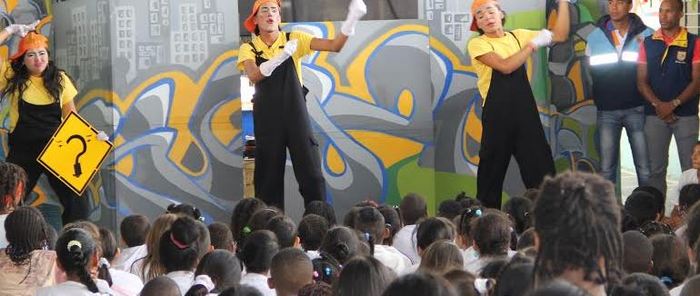Con obra de teatro, Secretaría de Tránsito invita a los niños a Transitar por la vida