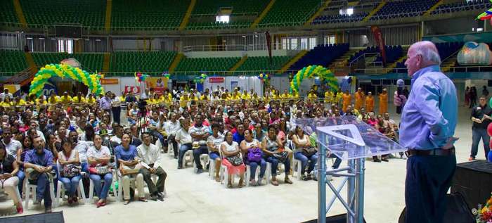 Miles de caleños participaron en la Feria y Servicios de Vivienda
