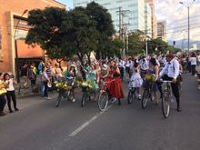 El grupo de bicicletas antiguas de Cali estuvo en Medellín representando la ciudad en la Feria de las Flores.