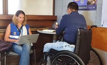 Alcaldía fortalece alianzas para facilitar la movilidad de la población con discapacidad
