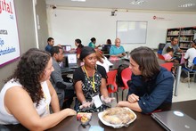 Rodaron las ideas y los sueños con la rueda de oportunidades en Aguablanca Emprende Cultura