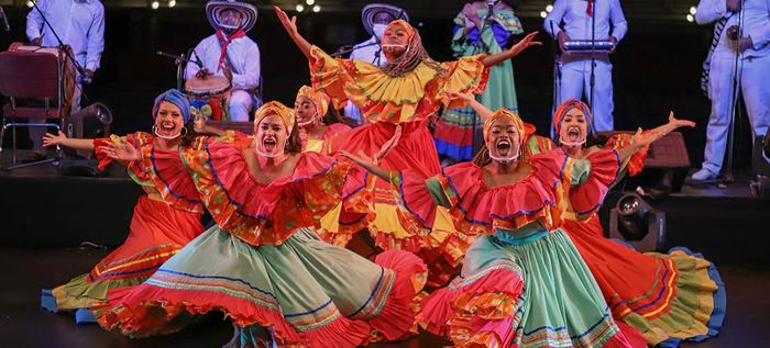Encuentro de danzas folclóricas Mercedes Montaño tendrá este año 25 agrupaciones locales