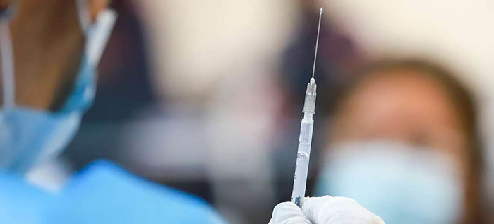 En Cali no hay lugar para los mitos: cada vez son más los vacunados