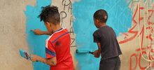 Comunidad pinta de paz sus fachadas en la Comuna 13 de Cali