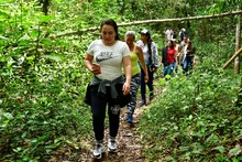 Grupo ambiental de Crepes and Waffles visitó el Parque Corazón de Pance 