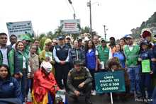 Autoridades ambientales hacen equipo para proteger el gran Bosque Pacífico
