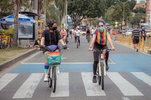 Con ‘Cicloruta de Colores’, la ciclovida de Cali conmemoró el ‘Día del Orgullo LGBTIQ+’